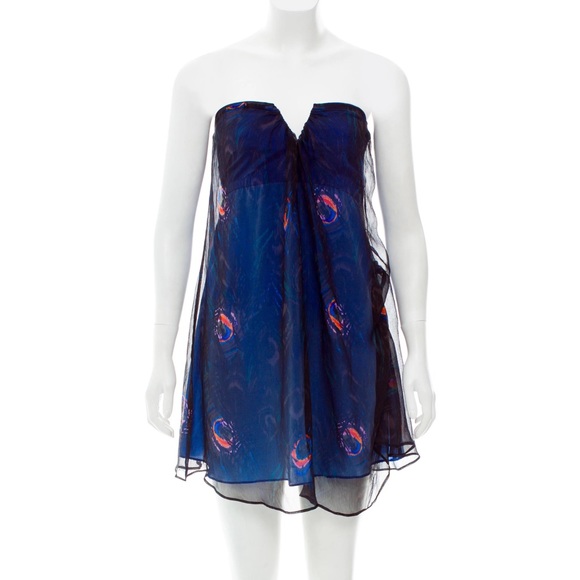 Elizabeth and James Dress - Picture 5 of 11